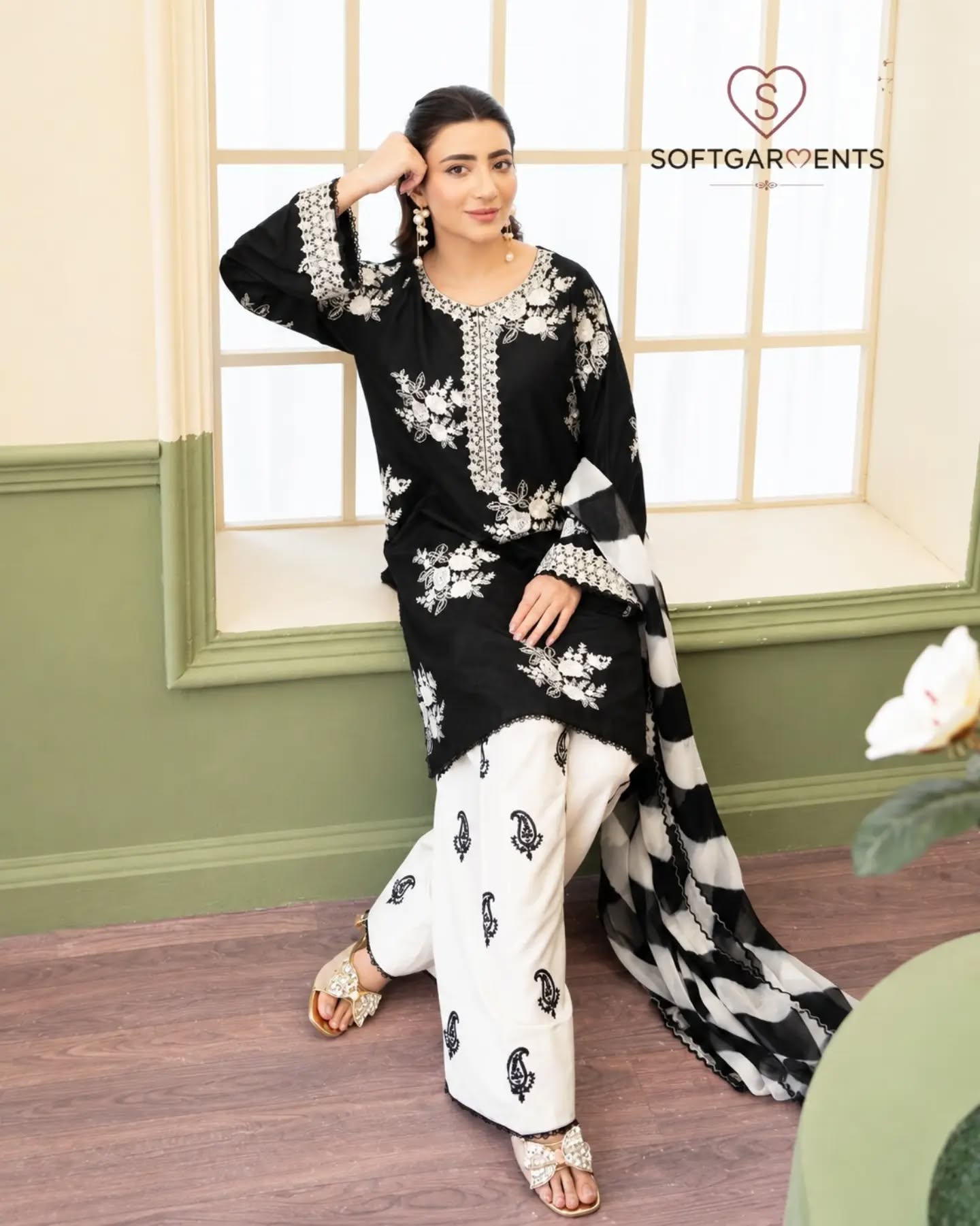Black Embroidered 3-Piece Lawn Suit with Printed Shawl